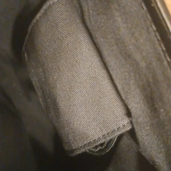 Lulu Guinness Black handbag with shades - Picture 8 of 16